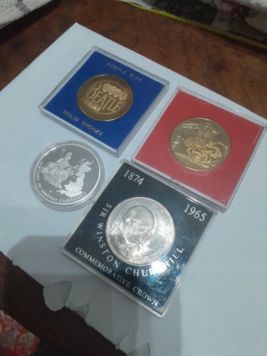 Collectable coins including - 4,